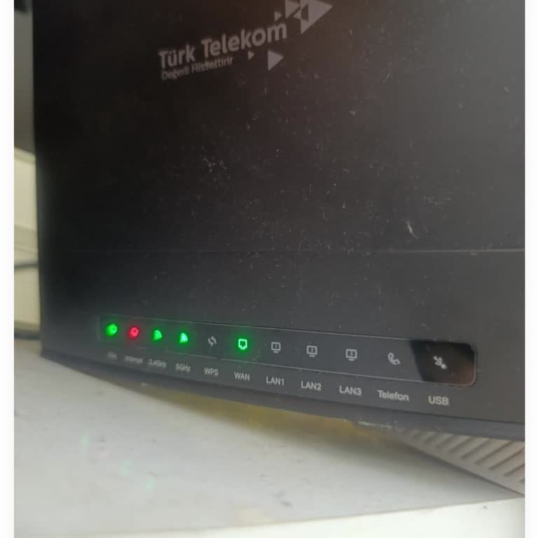 Fiber İnternet Kesintisi Öğretmenlerin İşini Yarı Yolda Bırakıyor