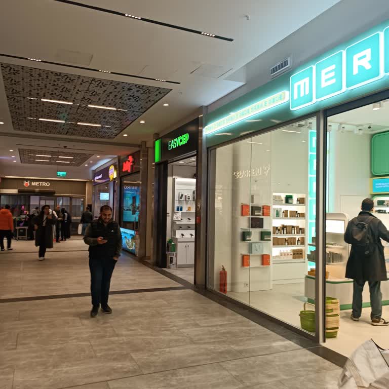 Mall Of İstanbul EasyCep Şubesinde Kaba Personel Davranışı