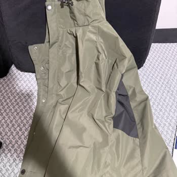 Nefes Almayan Yağmurluk İçin İade Talebi