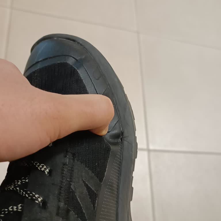 Su Geçirmez Dediği Ayakkabının Yanlardan Açılması Ve Cevap Almama