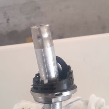 Shell İstasyonunda Mazot Doldurulurken Aracım Kırıldı, Tazmin İstiyorum