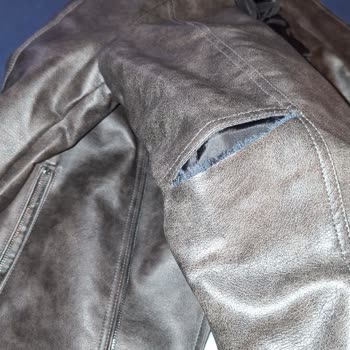 Ayıplı Deri Ceket Ve 3 Ay Sonrası DeFacto’nun Çözüm Sunmaması