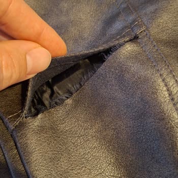 Ayıplı Deri Ceket Ve 3 Ay Sonrası DeFacto’nun Çözüm Sunmaması