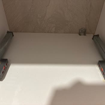 Samet A. Ş. Banyo Dolabımın Ray Sistemindeki Yaylı Parça Arızası Ve Yedek Parça Bulunamaması