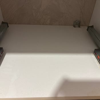 Samet A. Ş. Banyo Dolabımın Ray Sistemindeki Yaylı Parça Arızası Ve Yedek Parça Bulunamaması