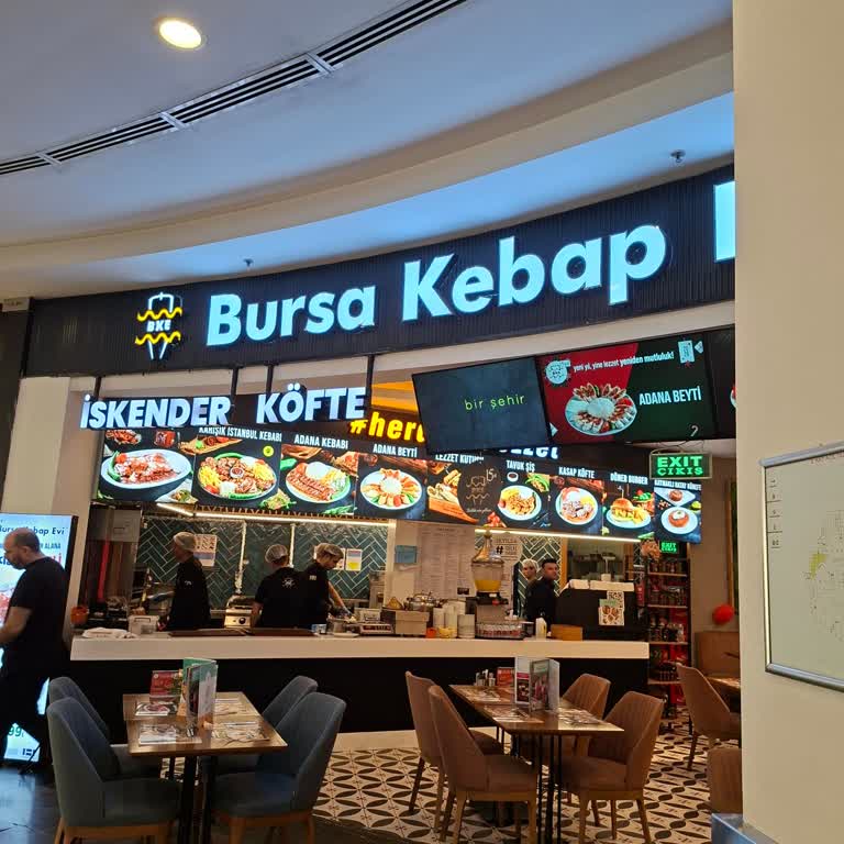 Ramazan İftarında Neomarin Pendik Şubesinde Tek Kişilik Müşteri Rezervasyon Bahaneleriyle Kaldırıldı