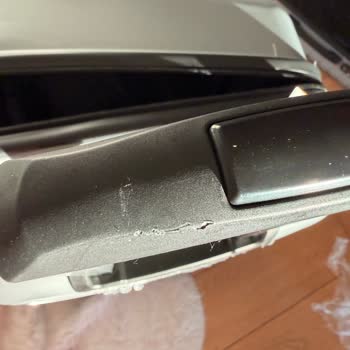 Çizikli Ve Kırık Valizler, Streç Folyo Eksikliği, Değişim Talebi