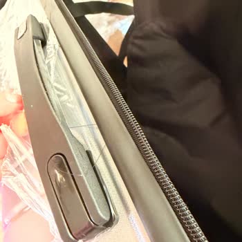 Çizikli Ve Kırık Valizler, Streç Folyo Eksikliği, Değişim Talebi