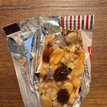 Tadımca Yer Fıstıklı Bar’da Plastik Parça Çıktı, Sağlık Ve Hijyen Endişesi