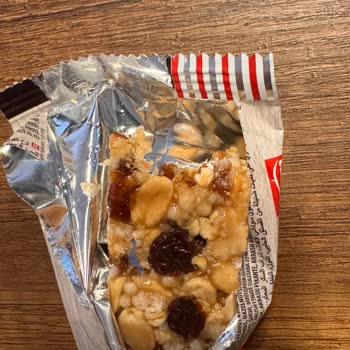 Tadımca Yer Fıstıklı Bar’da Plastik Parça Çıktı, Sağlık Ve Hijyen Endişesi