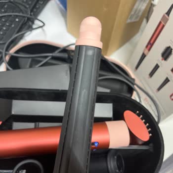 Dyson Airwrap Cihazı Çizikli Ve Değişmemiş Parçalarla Geri Gönderildi, Müşteri Hizmetleri İlgisiz