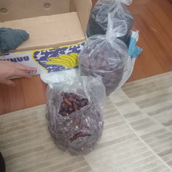 Koli Açılmış Ve 2 Kg Hurma Eksik