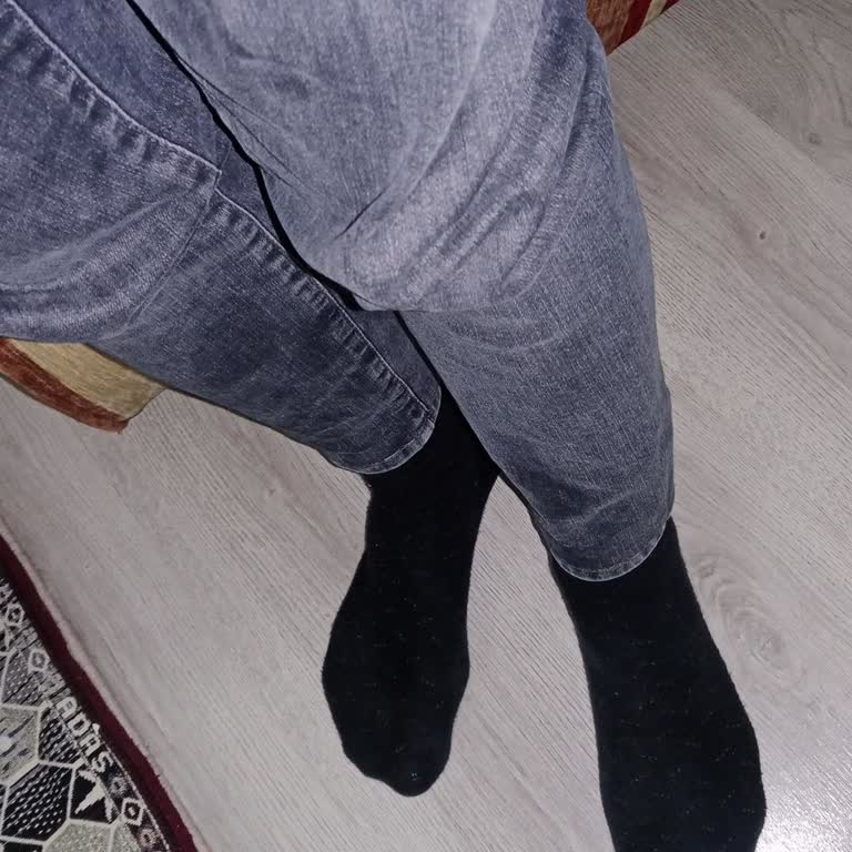 Mavi Pantolonlarda Diz Bölgesinde Kalıcı Şekil Bozukluğu