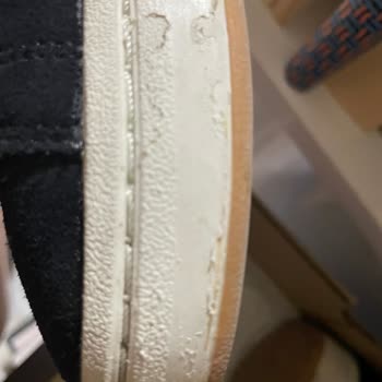 Adidas Ayakkabının Kısa Sürede Oluşan Yırtıklar İçin Değişim Ve İade Talebi