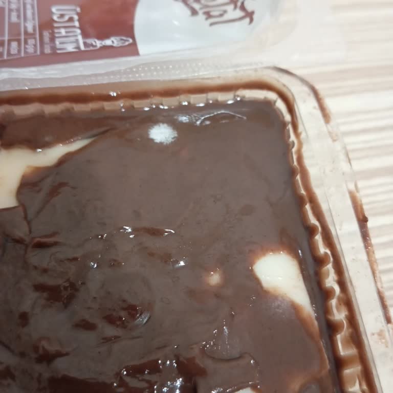 Üstatlım Tatlısında Küf Ve Sağlık Riski