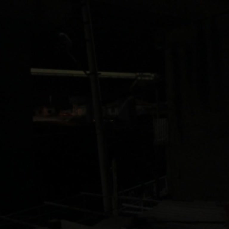 Menemen Yahşelli Mahallesi Sokak Lambaları 5 Gün Yanmıyor, Acil Müdahale Gerekiyor