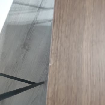 Hasarlı Zigon Sehpa Takımı Ve Cevapsız Mağaza Yetkilisi