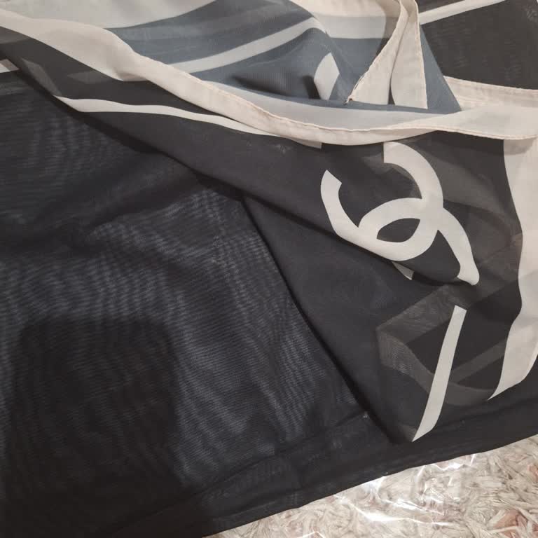 Organic Scarfs Twill Diye Sattıkları Ürün Şifon Çıktı, İçi Tamamen Gösteriyor, Poşet Gibi