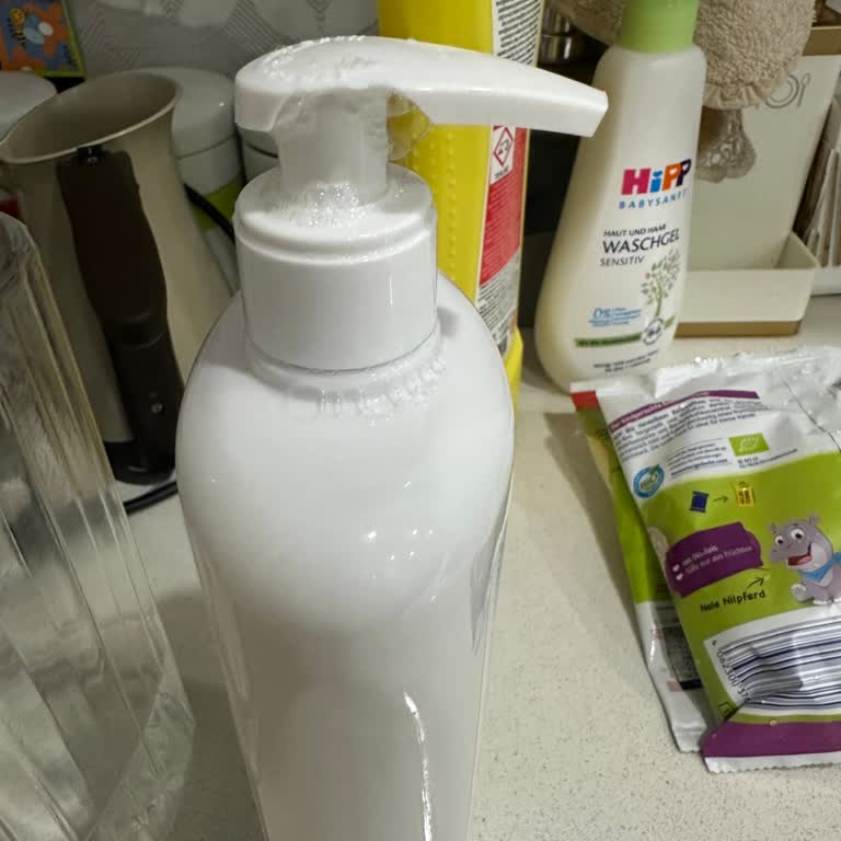 Kırık Şampuan Ve Kirlenmiş Atıştırmalıklar İçin Acil Değişim İsteği