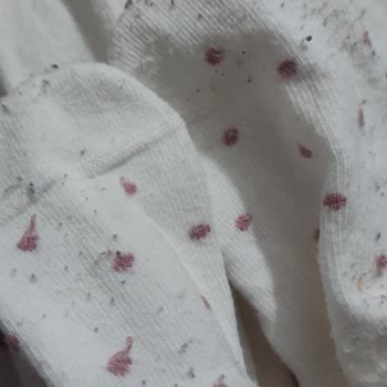 Külotlu Çorapta Deformasyon Ve E-Bebek’te Güven Kaybı