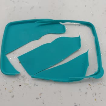 Derin Dondurucuda Kırılan Tupperware Kapak İçin Garanti İsteği