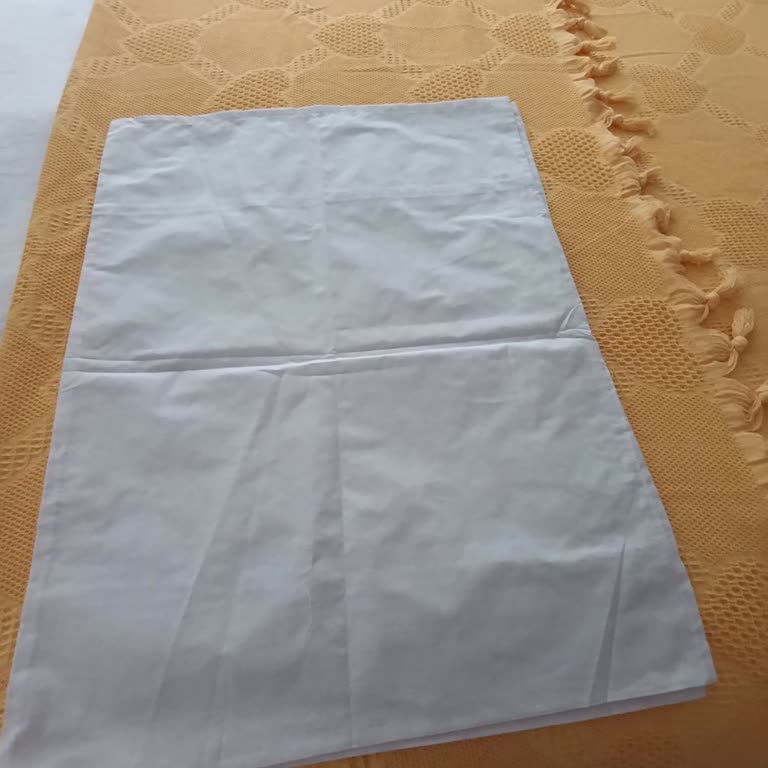 Vinessa Home Yastıkları Farklı Renk Gönderdiler