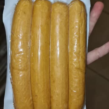 Polonez Sosis Tarih Etiketi Okunamaz, Yaşlı Ve Görme Sorunu Olanları Tehdit Ediyor