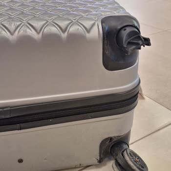 İstanbul-Adıyaman Uçuşunda Kırık Bavul Ve Tutanak Tutulmaması