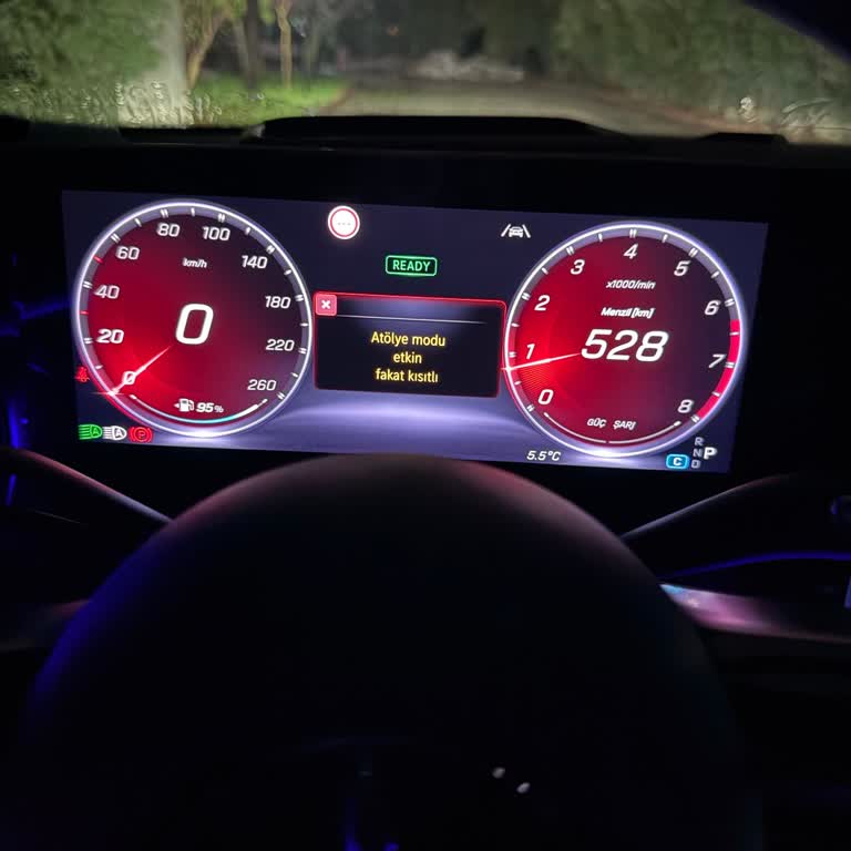 Satın Aldığım Mercedes Araç Özellikleri Kullanılamıyor Ve Servis Sorun Çözmüyor