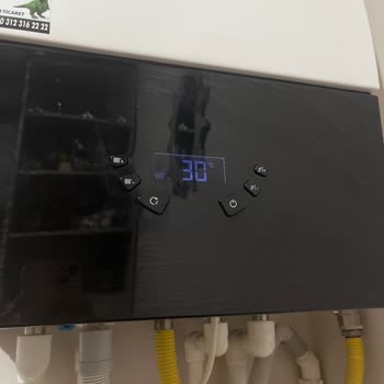 Daikin Premix Kombinde Su Kaçağı Ve Ücretsiz Onarım İsteği