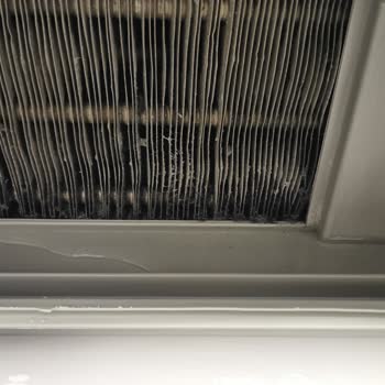 Sürekli Arızalı Kurutma Makinesi Ve Dolap Zararından Değişim Talebi