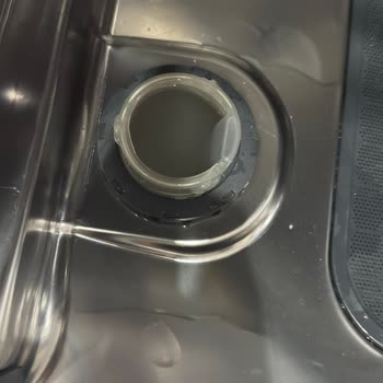 Migros'tan Alınan Hoover Bulaşık Makinesinde Arızalar Ve İade Reddi