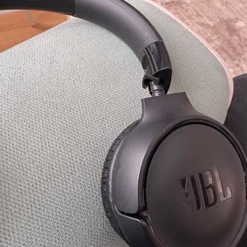 Tüne 520 BT Kulaklık Kullanım Sırasında Tarafı Kırıldı