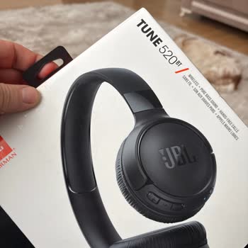 Tüne 520 BT Kulaklık Kullanım Sırasında Tarafı Kırıldı