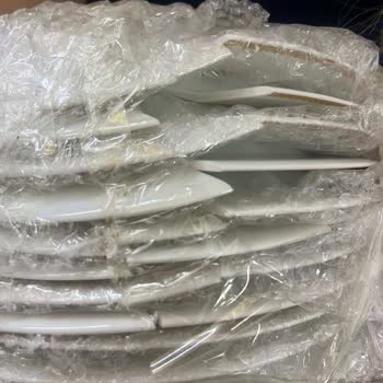 DHL Gönderiminde Porselen Yemek Takımı Hasarı Ve Satıcıda Maddi Zarar