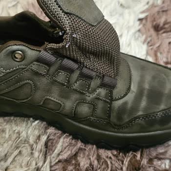 FLO Mağazasındaki Ayakkabının Hızlı Renk Açması Ve Fişsiz İade Reddi