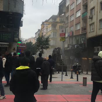 Voltaj Dalgalanması Nedeniyle İş Yerindeki Cihazlar Hasar Gördü: Tazminat Talebi