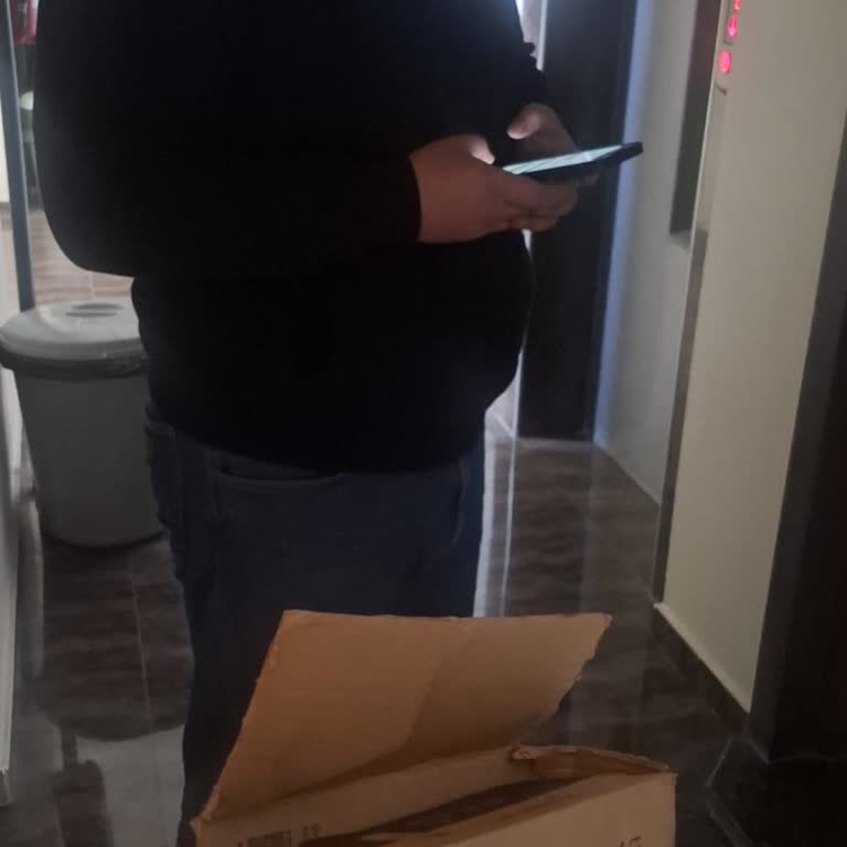 Açılmış Ve Hasar Görmüş Kargonun Yeniden Gönderilmesi, Müşteri Hizmetlerinden Yanıt Bekleniyor