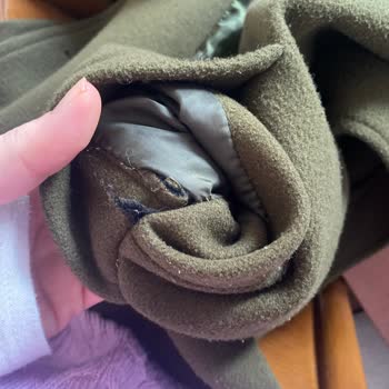 Koton Bandırma Mağazasında Kaşe Montta Tekrarlayan Astar Ayrılması Ve Çözüm Talebi