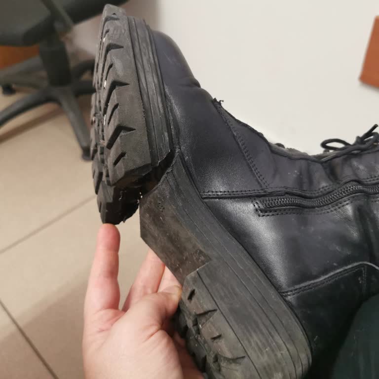 Derimod Botu Kısa Sürede Kırıldı, Garanti Dışı İade Talebi