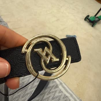 Çizik Tokalı Kemer Ve Cevapsız Mesajlaşma