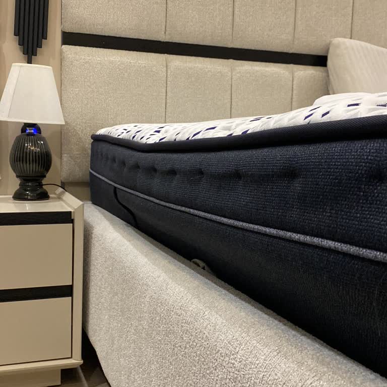 Lova Yatak Ciddi Şekilde Çökme Yaptı