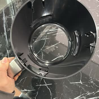 Thermomix TM7 Dış Yalıtım Kabı Kırık Ve Eksik Gönderildi, Makine Kullanılamaz