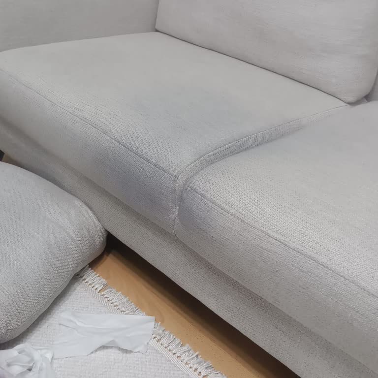 Термо-носки Calzedonia окрасили одежду и обувь — месяц нет ответа по возврату