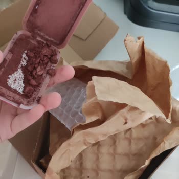 Nyx Buttermelt 09 Allık Kırık Geldi, Watsons Çözüm Sunmadı