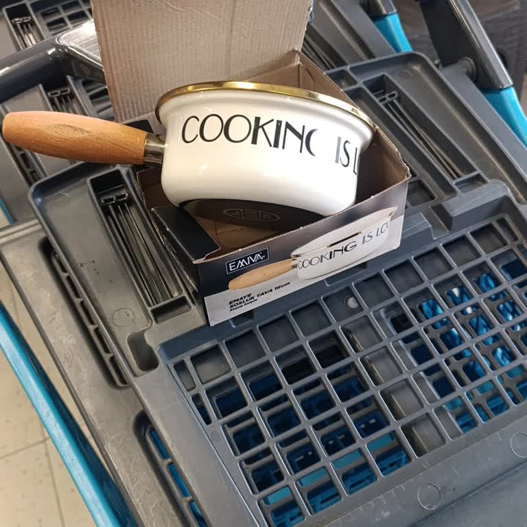 Tanıtılan Sosluk Ürünü Mağazalarda Yok, Müşteri Hizmetleri Sessiz