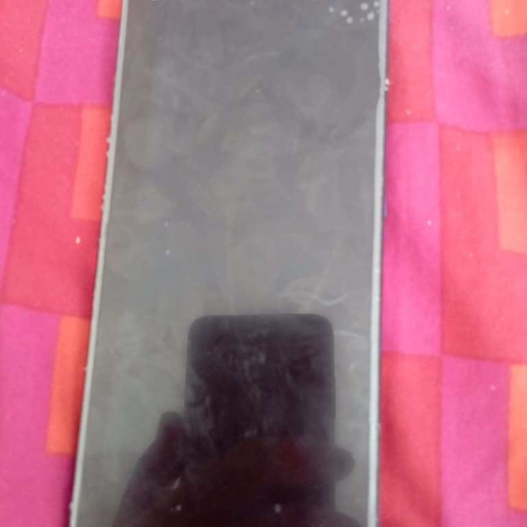 Ekran Camı Değişimi Sonrası Anakart Yanması Ve Ücretsiz Onarım Talebi