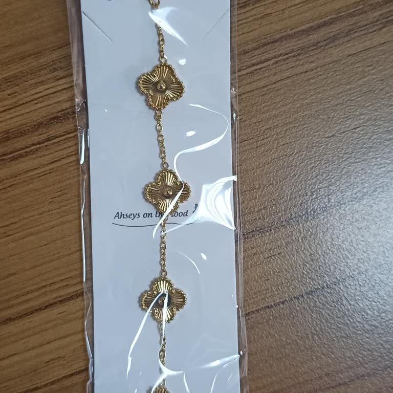 Yanıltıcı Bileklik Gönderimi Ve Geri Dönüşsüz İletişim