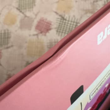 Kırık Kenarlı Düğün Albümü Ve Cevapsız İletişim