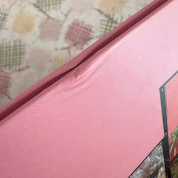 Kırık Kenarlı Düğün Albümü Ve Cevapsız İletişim